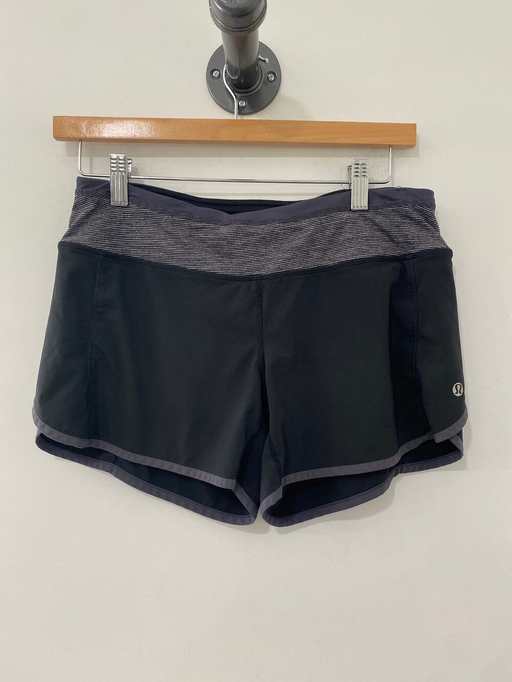 Lululemon Athletic Running Shorts Black and Gray Size 4